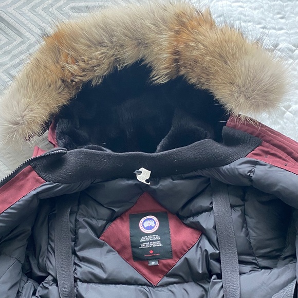 Very Good Condition Canada Goose Kensington Parka in Plum - Size Small - Picture 5 of 7